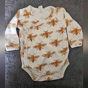 Bee Print Kate Quinn